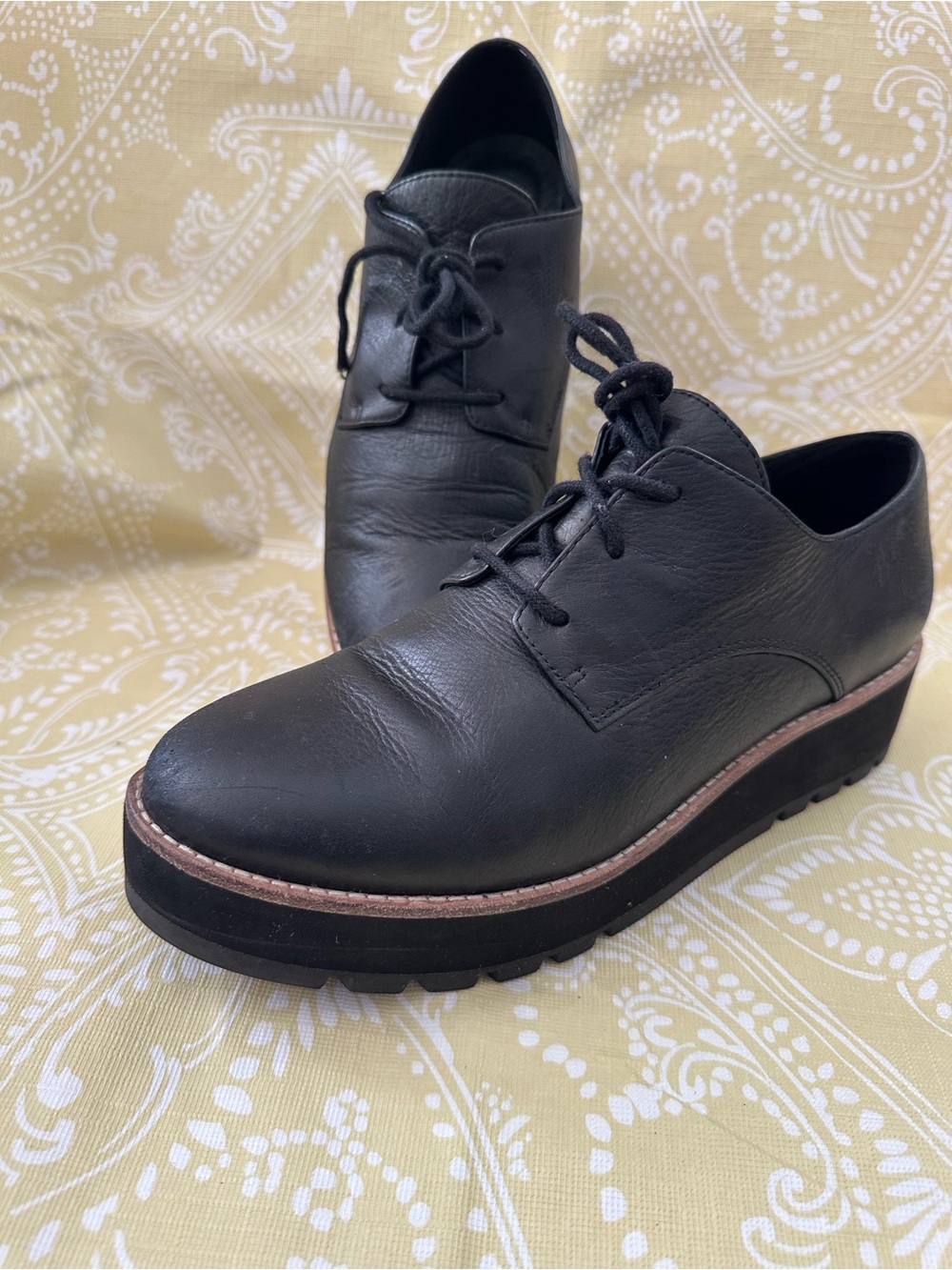 Eileen Fisher Black Leather Platform Lace-Up Oxfords